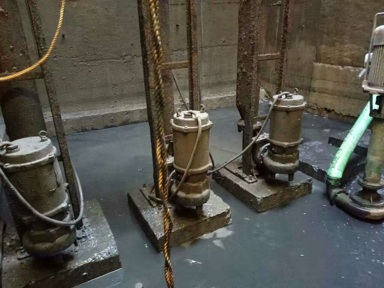 宽甸污水池清理